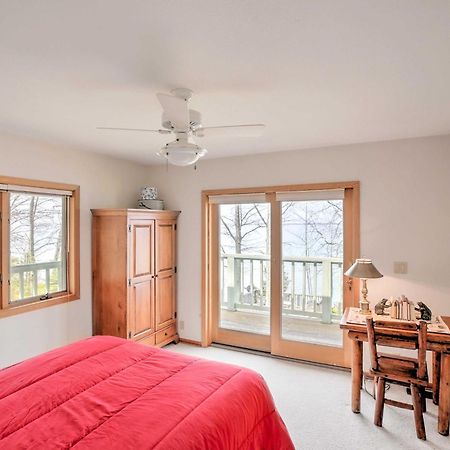 Gorgeous Charlevoix Home On Lake Michigan! Ellsworth Экстерьер фото